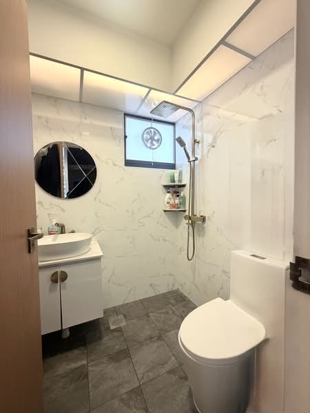 94 Dawson Road, 94 Dawson Road, 2 Bedrooms, 678 sqft, HDB Flat For Sale, by Marcus Chew, 500111752 - Bathroom - PropertyGuru.com.sg