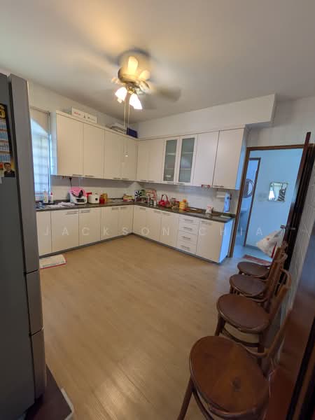 Additional image 4 of Toh Close