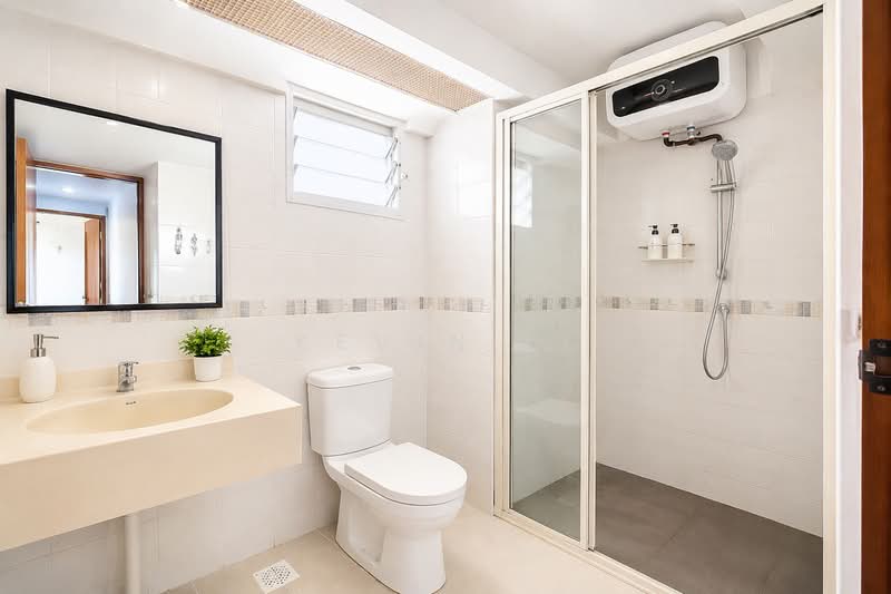 264C Compassvale Bow, 264C Compassvale Bow, 3 Bedrooms, 990 sqft, HDB Flat For Sale, by Kevin Li, 500111760 - Bathroom - PropertyGuru.com.sg