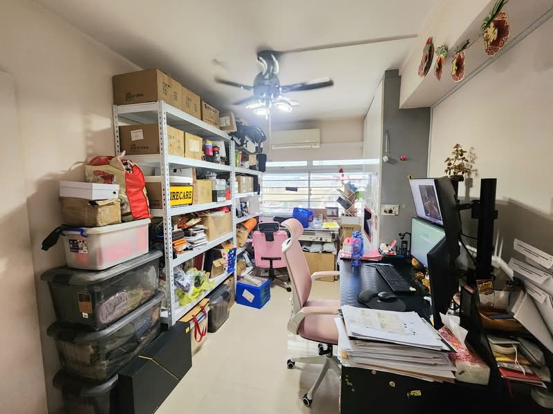 346 Choa Chu Kang Loop, 346 Choa Chu Kang Loop, 3 Bedrooms, 1,119 sqft, HDB Flat For Sale, by Don Lim, 500111773 - Bedroom 3 - PropertyGuru.com.sg