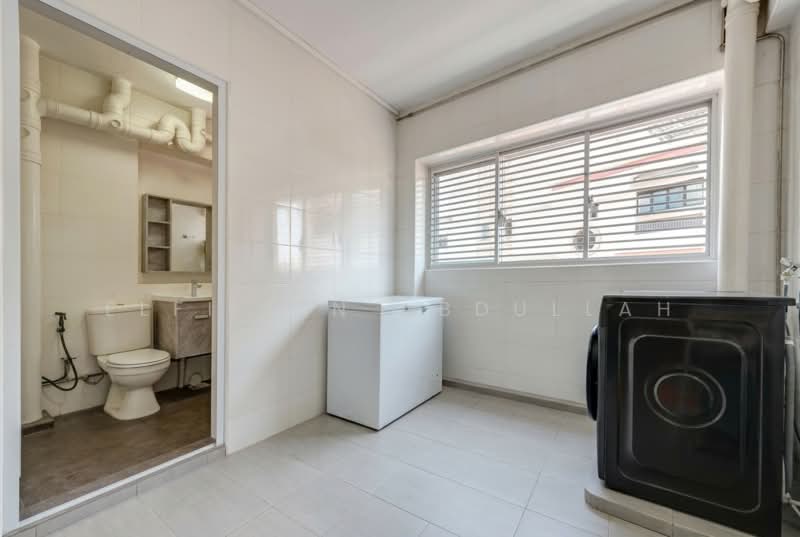 153 Pasir Ris Street 13, 153 Pasir Ris Street 13, 3 Bedrooms, 1,550 sqft, HDB Flat For Sale, by Elfi Bin Abdullah, 500111786 - Bathroom - PropertyGuru.com.sg