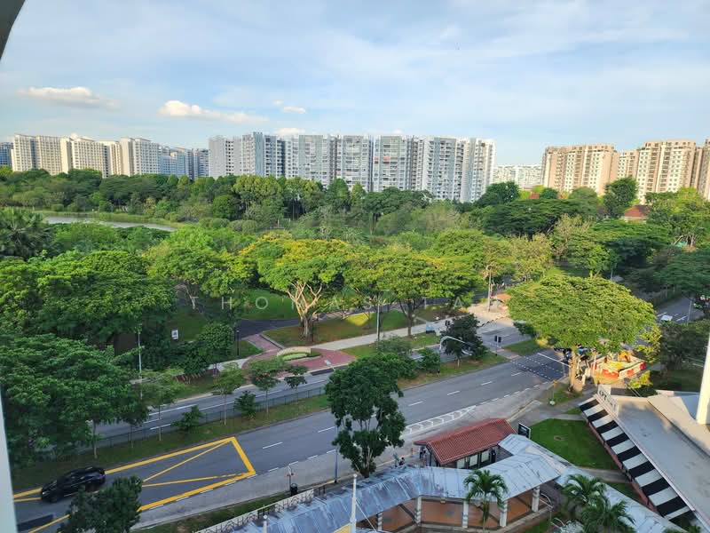 415 Hougang Avenue 10, 415 Hougang Avenue 10, 2 Bedrooms, 721 sqft, HDB Flat For Sale, by Thomas Tan, 500111791 - Exterior - PropertyGuru.com.sg