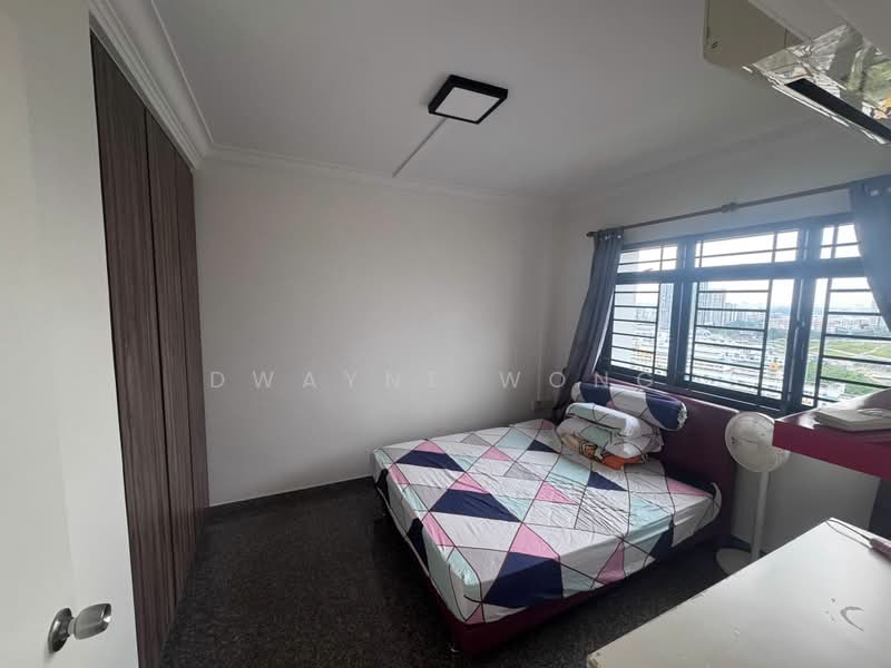 352 Ang Mo Kio Street 32, 352 Ang Mo Kio Street 32, Room Rental, 100 sqft, HDB Flat For Rent, by Dwayne Wong, 500111799 - Bedroom - PropertyGuru.com.sg