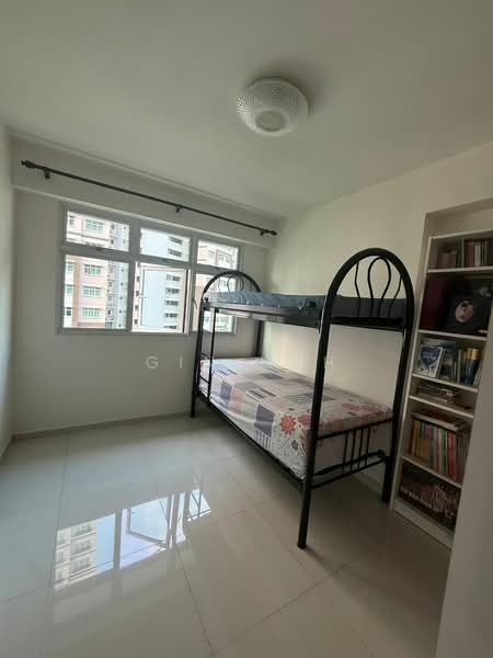 453B Bukit Batok West Avenue 6, 453B Bukit Batok West Avenue 6, 5 Bedrooms, 1,237 sqft, HDB Flat For Sale, by Gin Nah, 500111815 - Bedroom - PropertyGuru.com.sg