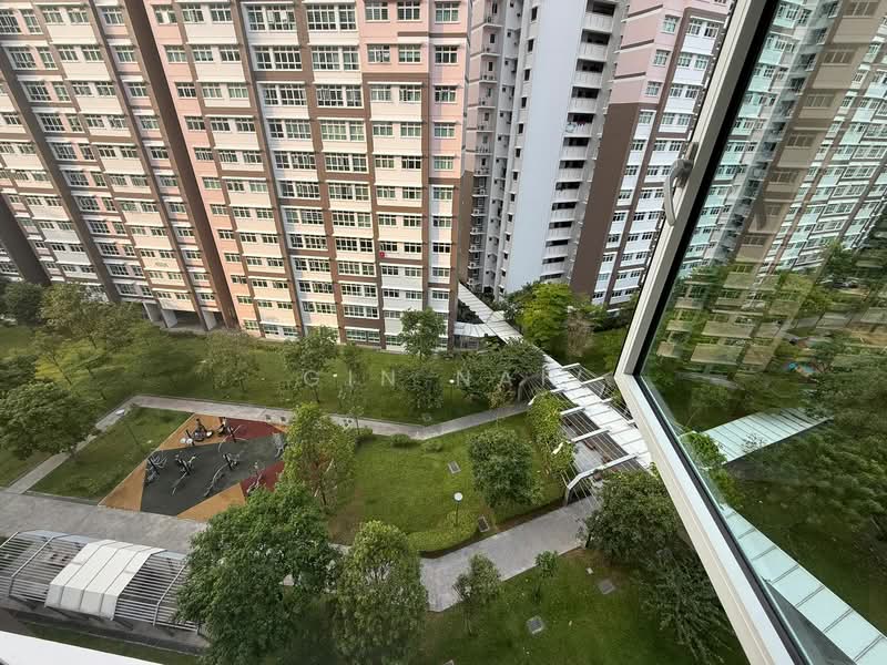 453B Bukit Batok West Avenue 6, 453B Bukit Batok West Avenue 6, 5 Bedrooms, 1,237 sqft, HDB Flat For Sale, by Gin Nah, 500111815 - Exterior - PropertyGuru.com.sg