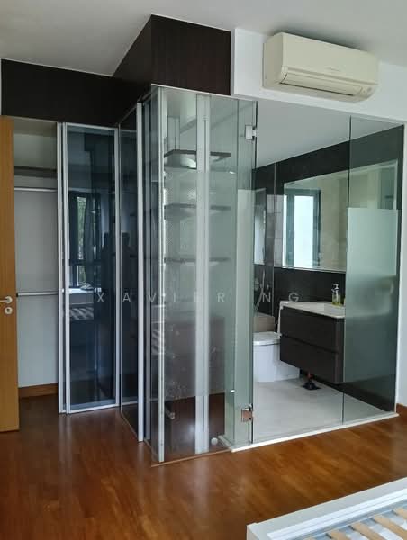 Waterfront Isle, 738 Bedok Reservoir Road, 2 Bedrooms, 908 sqft, Condominium For Rent, by Xavier Ng, 500111858 - Bathroom - PropertyGuru.com.sg