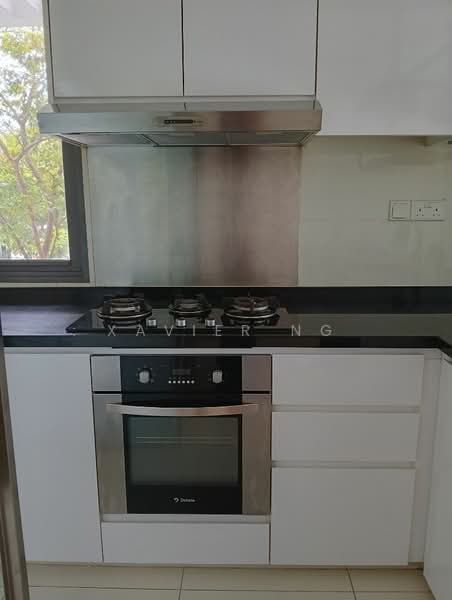 Waterfront Isle, 738 Bedok Reservoir Road, 2 Bedrooms, 908 sqft, Condominium For Rent, by Xavier Ng, 500111858 - Kitchen - PropertyGuru.com.sg