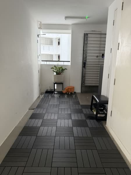 153C Bedok South Road, 153C Bedok South Road, 3 Bedrooms, 1,001 sqft, HDB Flat For Sale, by Merry ., 500111872 - Entrance - PropertyGuru.com.sg