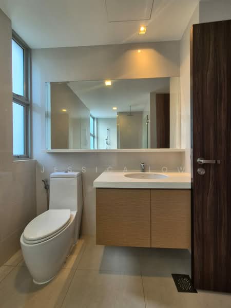 Nassim Regency, 37 Nassim Road, 3 Bedrooms, 2,024 sqft, Apartment For Rent, by Jessica Low, 500111886 - Bathroom - PropertyGuru.com.sg