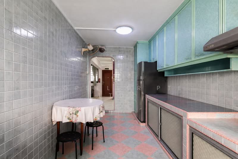 432 Tampines Street 41, 432 Tampines Street 41, 3 Bedrooms, 1,109 sqft, HDB Flat For Sale, by Elaine Wong, 500111889 - Kitchen - PropertyGuru.com.sg