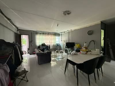 For Sale - 274 Yishun Street 22