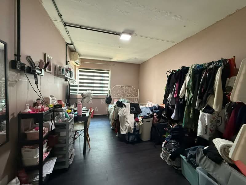 274 Yishun Street 22, 274 Yishun Street 22, 3 Bedrooms, 1,119 sqft, HDB Flat For Sale, by Susan Mariam (Amboi), 500111890 - Bedroom - PropertyGuru.com.sg