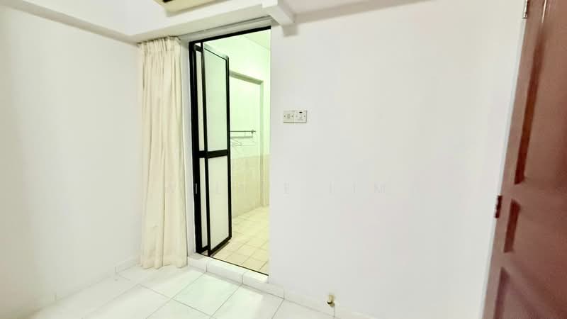 767 Bedok Reservoir View, 767 Bedok Reservoir View, Room Rental, 150 sqft, HDB Flat For Rent, by Willie Lim, 500111898 - Bathroom - PropertyGuru.com.sg