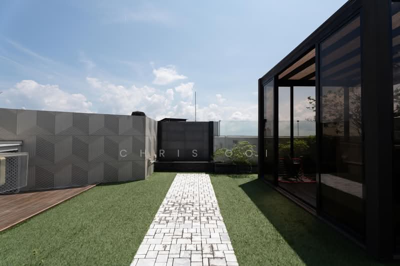 River Isles, 56 Edgedale Plains, 3 Bedrooms, 2,045 sqft, Condominium For Sale, by Chris Ooi, 500111900 - Exterior - PropertyGuru.com.sg