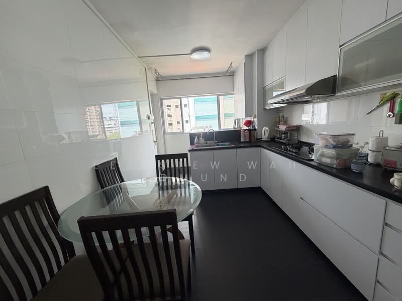 233 Jurong East Street 21, 233 Jurong East Street 21, 2 Bedrooms, 721 sqft, HDB Flat For Sale, by Lee Siew Wah Edmund, 500111907 - Kitchen - PropertyGuru.com.sg
