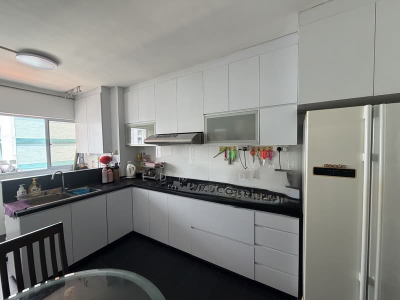 233 Jurong East Street 21, 233 Jurong East Street 21, 2 Bedrooms, 721 sqft, HDB Flat For Sale, by Lee Siew Wah Edmund, 500111907 - Kitchen - PropertyGuru.com.sg