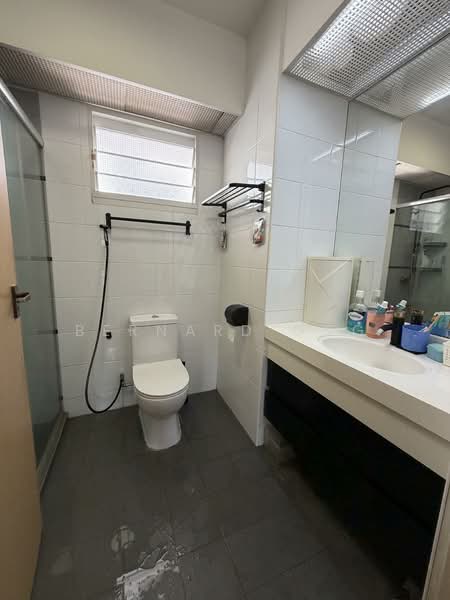 269B Punggol Field, 269B Punggol Field, 3 Bedrooms, 1,001 sqft, HDB Flat For Sale, by Bernard Ong, 500111910 - Bathroom - PropertyGuru.com.sg