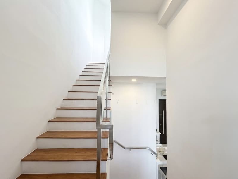 Eon Shenton, 70 Shenton Way, 2 Bedrooms, 1,045 sqft, Condominium For Rent, by Cherry Ling, 500111922 - Interior - PropertyGuru.com.sg