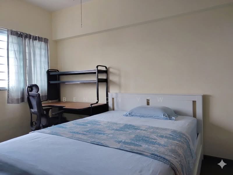 240 Jurong East Street 21, 240 Jurong East Street 21, 3 Bedrooms, 1,301 sqft, HDB Flat For Sale, by Benson Yew, 500111934 - Bedroom - PropertyGuru.com.sg