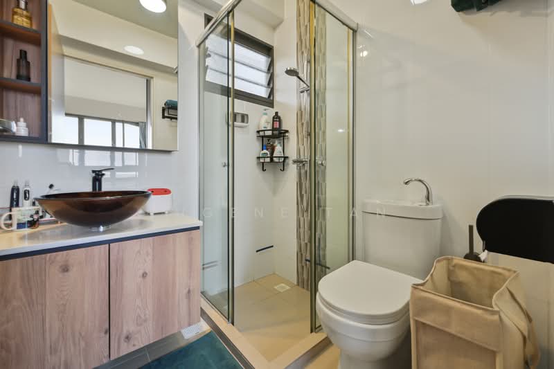 95 Dawson Road, 95 Dawson Road, 2 Bedrooms, 678 sqft, HDB Flat For Sale, by Eugene Tan, 500111935 - Bathroom - PropertyGuru.com.sg