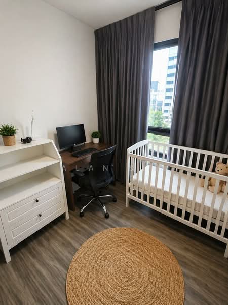 The Brownstone, 164 Canberra Drive, 3 Bedrooms, 883 sqft, Executive Condominium For Sale, by Alan Sim, 500111948 - Bedroom - PropertyGuru.com.sg