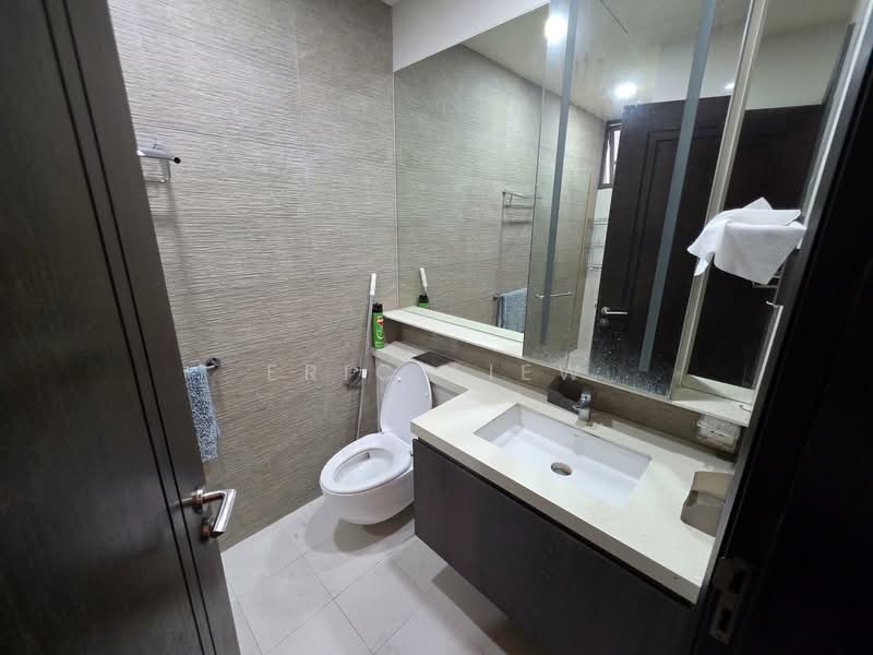 R Maisons (The Maisons), 1 Sommerville Walk, 1 Bedroom, 700 sqft, Apartment For Sale, by Eric Liew, 500111951 - Bathroom - PropertyGuru.com.sg