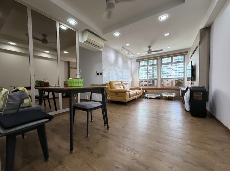 416C Fernvale Link, 416C Fernvale Link, 3 Bedrooms, 1,001 sqft, HDB Flat For Sale, by Yuna Lim, 500111972 - Living Room - PropertyGuru.com.sg