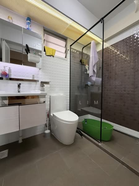 416C Fernvale Link, 416C Fernvale Link, 3 Bedrooms, 1,001 sqft, HDB Flat For Sale, by Yuna Lim, 500111972 - Bathroom - PropertyGuru.com.sg