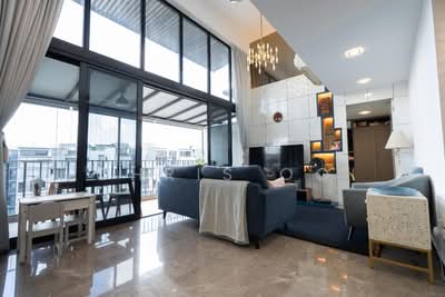 For Sale - CHEAP RARE RENOVATED Penthouse 3 Bedroom + Study D19