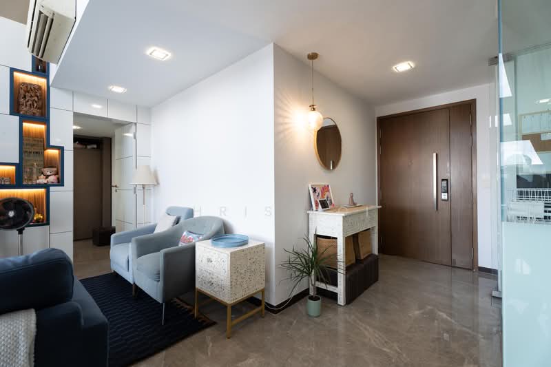 D19 Superb Value Penthouse 3 Bedroom + Study Beautiful Renovated, , 4 Bedrooms, 2,045 sqft, Condominium For Sale, by Chris Ooi, 500111975 - Living Room - PropertyGuru.com.sg