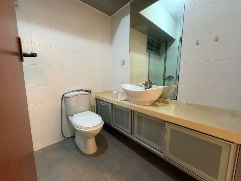 450 Yishun Ring Road, 450 Yishun Ring Road, 3 Bedrooms, 1,044 sqft, HDB Flat For Sale, by Yeo Tong Boon, 500111993 - Bathroom - PropertyGuru.com.sg