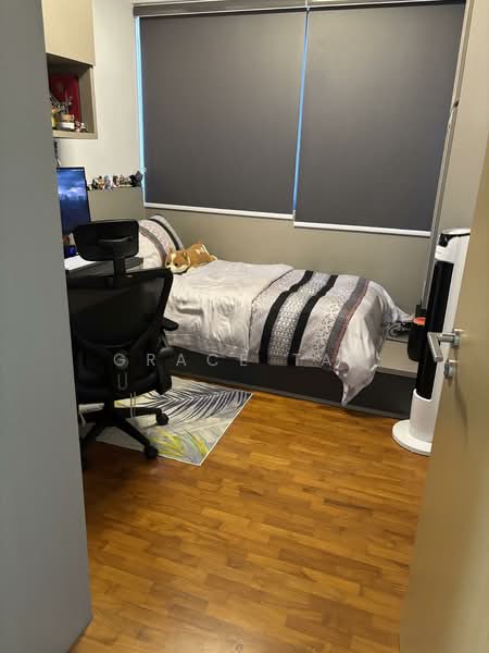 SkyPark Residences, 11 Sembawang Crescent, 5 Bedrooms, 1,593 sqft, Executive Condominium For Sale, by Grace Tan, 500111997 - Junior Master Bedroom - PropertyGuru.com.sg