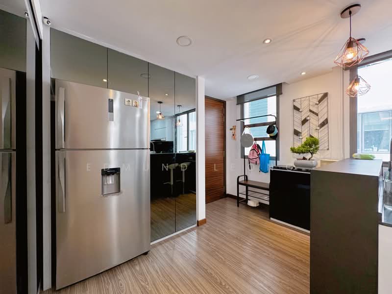 The Waterina, 51 Lorong 40 Geylang, 2 Bedrooms, 1,130 sqft, Apartment For Sale, by Edmund Leong, 500112001 - Kitchen - PropertyGuru.com.sg