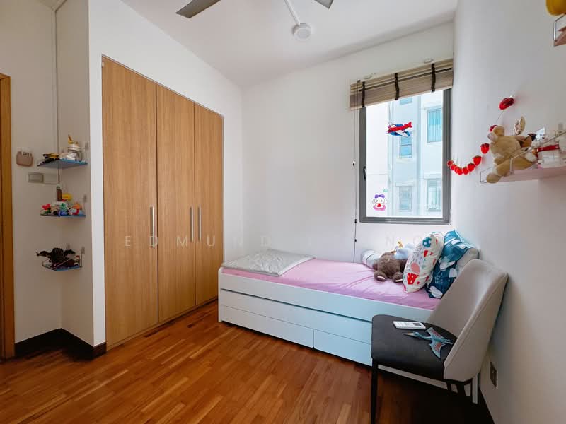 The Waterina, 51 Lorong 40 Geylang, 2 Bedrooms, 1,130 sqft, Apartment For Sale, by Edmund Leong, 500112001 - Common Bedroom - PropertyGuru.com.sg