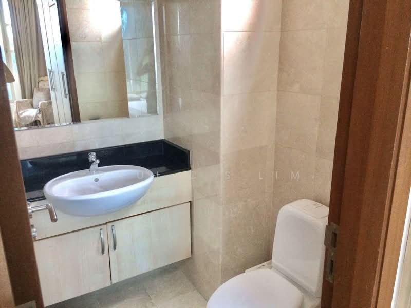 Fortune Spring, 7 Palm Road, 3 Bedrooms, 2,282 sqft, Condominium For Rent, by Paul C S Lim, 500112016 - Bathroom - PropertyGuru.com.sg