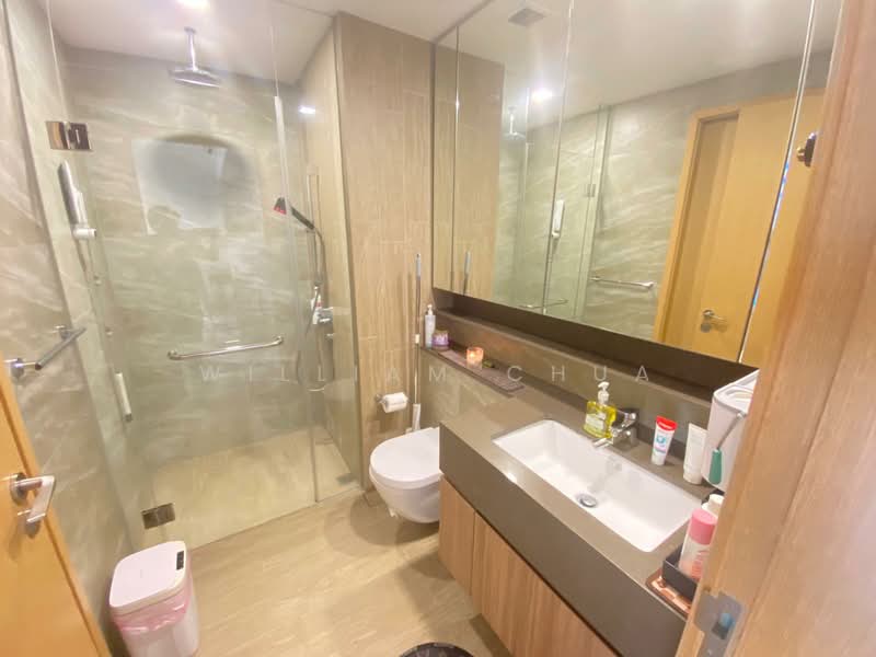 The Jovell, 21 Flora Drive, 1 Bedroom, 527 sqft, Condominium For Sale, by William Chua, 500112019 - Bathroom - PropertyGuru.com.sg