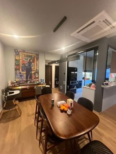 D20 Fully Designer Renovated Semi D Near Casuarina Enclave, , 3 Bedrooms, 1,800 sqft, Semi-Detached House For Sale, by EXCLUSIVE REAL ESTATE PTE. LTD. (RESIDENTIAL), 500112020 - Dining Room - PropertyGuru.com.sg