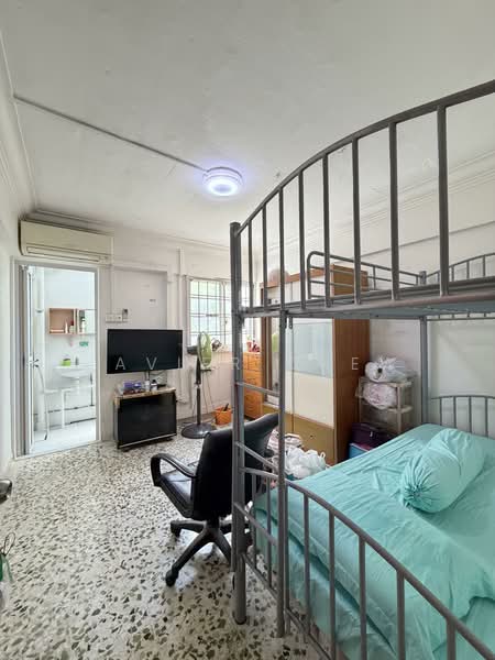 475 Ang Mo Kio Avenue 10, 475 Ang Mo Kio Avenue 10, 2 Bedrooms, 721 sqft, HDB Flat For Sale, by Javier Chew, 500112027 - Bedroom - PropertyGuru.com.sg