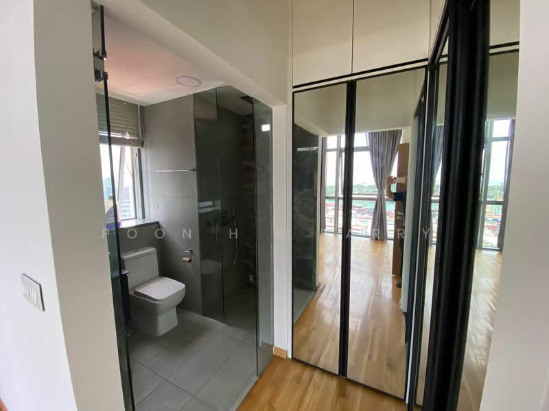 Spottiswoode Suites, 16 Spottiswoode Park Road, 3 Bedrooms, 786 sqft, Condominium For Sale, by Poon H K Barry, 500112029 - Bathroom - PropertyGuru.com.sg