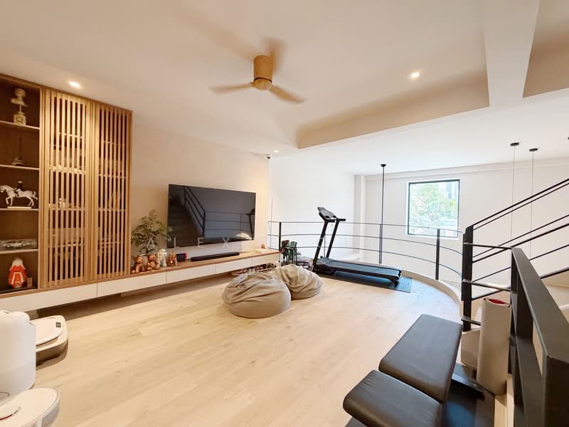 Eastwood Green, Eastwood Green, 5 Bedrooms, 3,780 sqft, Terraced House For Sale, by Alexis Quek, 500112056 - Living Room - PropertyGuru.com.sg