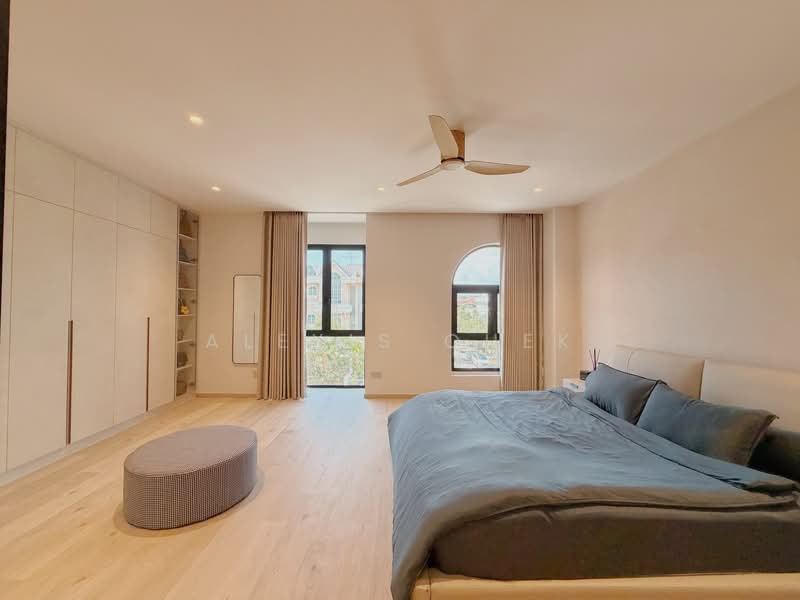 Eastwood Green, Eastwood Green, 5 Bedrooms, 3,780 sqft, Terraced House For Sale, by Alexis Quek, 500112056 - PropertyGuru.com.sg