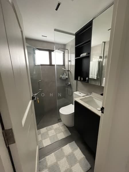 Bayshore Park, 58 Bayshore Road, 2 Bedrooms, 936 sqft, Condominium For Sale, by John Lam, 500112063 - Bathroom - PropertyGuru.com.sg