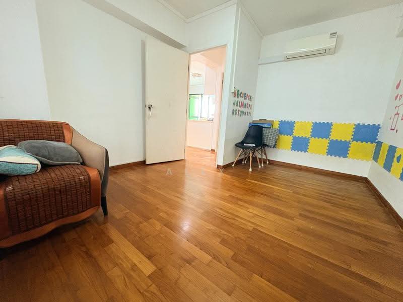 502 Jelapang Road, 502 Jelapang Road, Dairy Farm / Bukit Panjang / Choa Chu Kang, 3 Bedrooms, 1,108 sqft, HDB Flat For Sale, by Alex LI, 500112065 - Living Room - PropertyGuru.com.sg