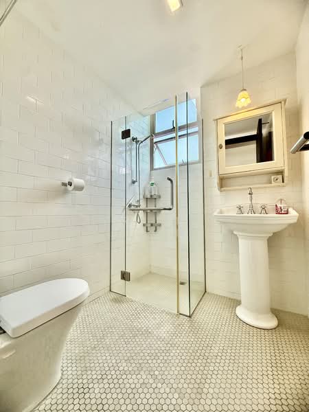 Canary Ville, 138 Lorong J Telok Kurau, 3 Bedrooms, 1,087 sqft, Apartment For Sale, by Kriste Cheong, 500112066 - Bathroom - PropertyGuru.com.sg