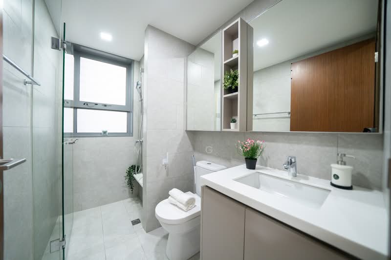 The Visionaire, 180 Canberra Drive, 3 Bedrooms, 980 sqft, Executive Condominium For Rent, by Mak G Y, 500112072 - Bathroom - PropertyGuru.com.sg