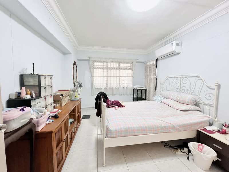 329 Sembawang Close, 329 Sembawang Close, 3 Bedrooms, 1,087 sqft, HDB Flat For Sale, by Connor Teo Jun Hao, 500112076 - Bedroom - PropertyGuru.com.sg