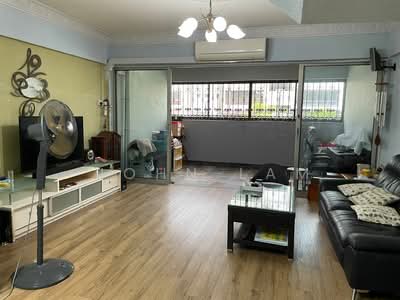 For Rent - 647 Hougang Avenue 8