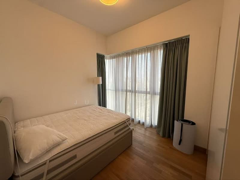 Alex Residences, 28 Alexandra View, 3 Bedrooms, 1,044 sqft, Apartment For Rent, by Julian Li, 500112083 - Bedroom - PropertyGuru.com.sg