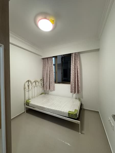 The Vales, 79 Anchorvale Crescent, 3 Bedrooms, 1,044 sqft, Condominium For Rent, by Brady Li, 500112089 - Bedroom - PropertyGuru.com.sg