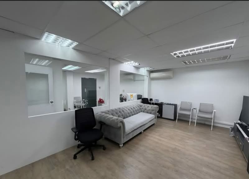 Ubi Techpark, 10 Ubi Crescent, 1,539 sqft, Light Industrial (B1) For Sale, by Chester Chong, 500112093 - Interior - CommercialGuru.com.sg